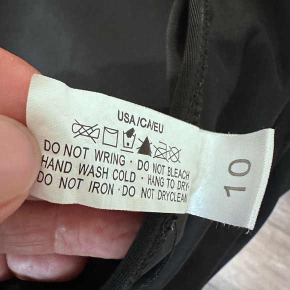 🏖️COCOSHiP black swim shorts skirt size 10 excellent condition. - Picture 3 of 6